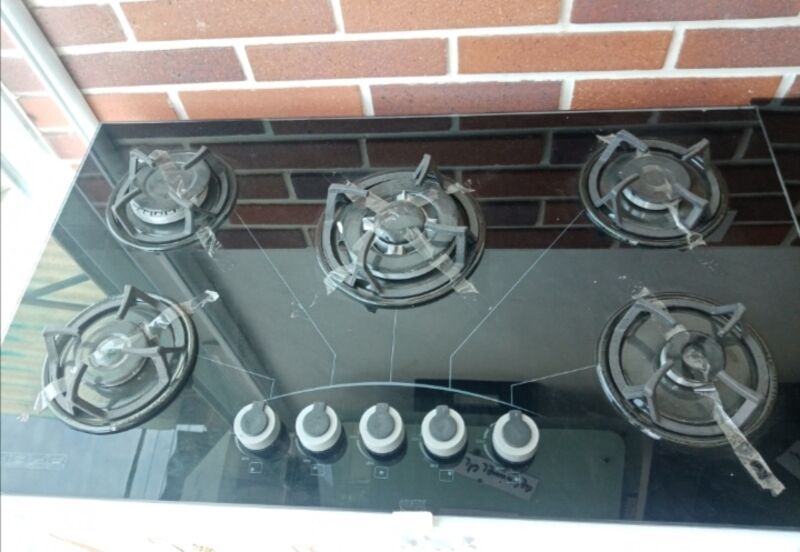 اجاق گاز صفحه ای شیشه ای جنرال مدل لورن gallery0